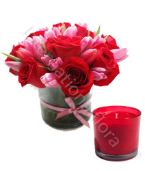bouquet-di-rose-e-tulipani-con-caldela